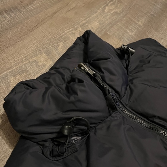 The North Face 1996 Retro Nuptse Puffer Vest - Picture 3 of 8